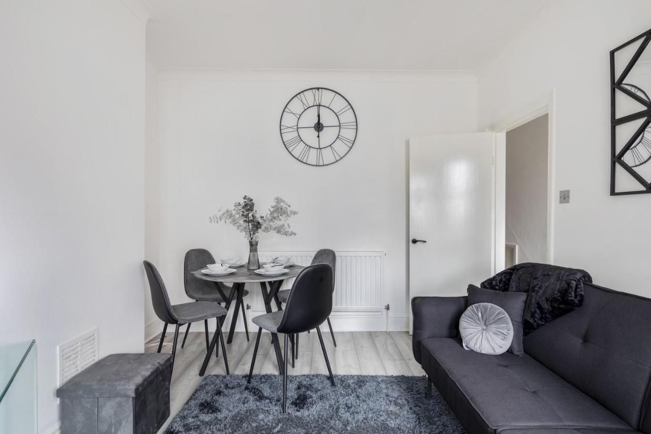 Apartament Beautifully Modern 2-bed W/garden *